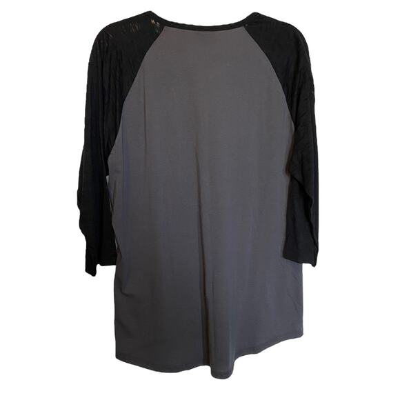 LuLaRoe Womens Top Sz 2XL 2X Randy Baseball Tee Rockin' Gray Burnout Sleeves NEW - Picture 3 of 5
